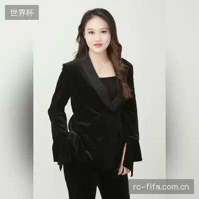 董萱